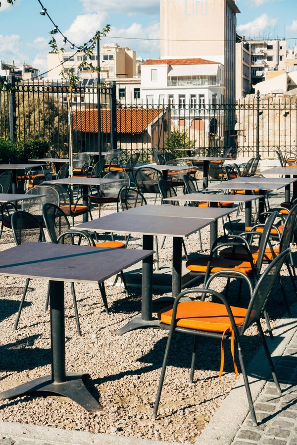 Mobilier terrasse : des choix durables pour les pros du chr