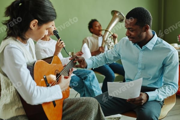 Cours de musique à domicile : apprenez en toute liberté